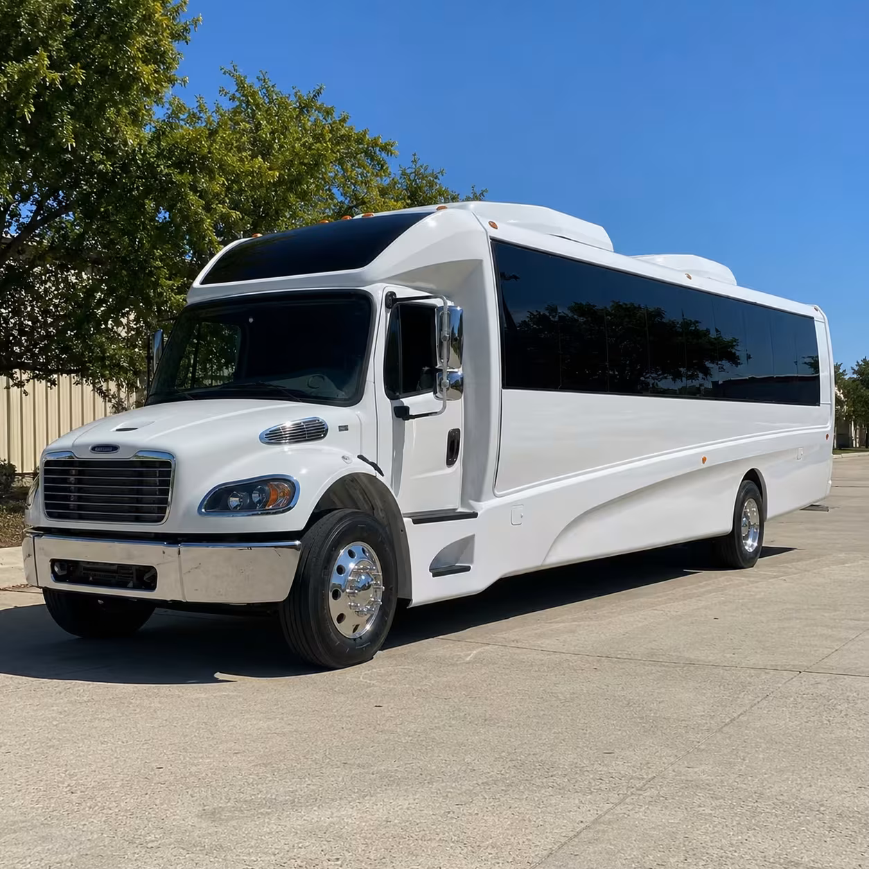 santa barbara minibus rentals for solvang and carpinteria day trips